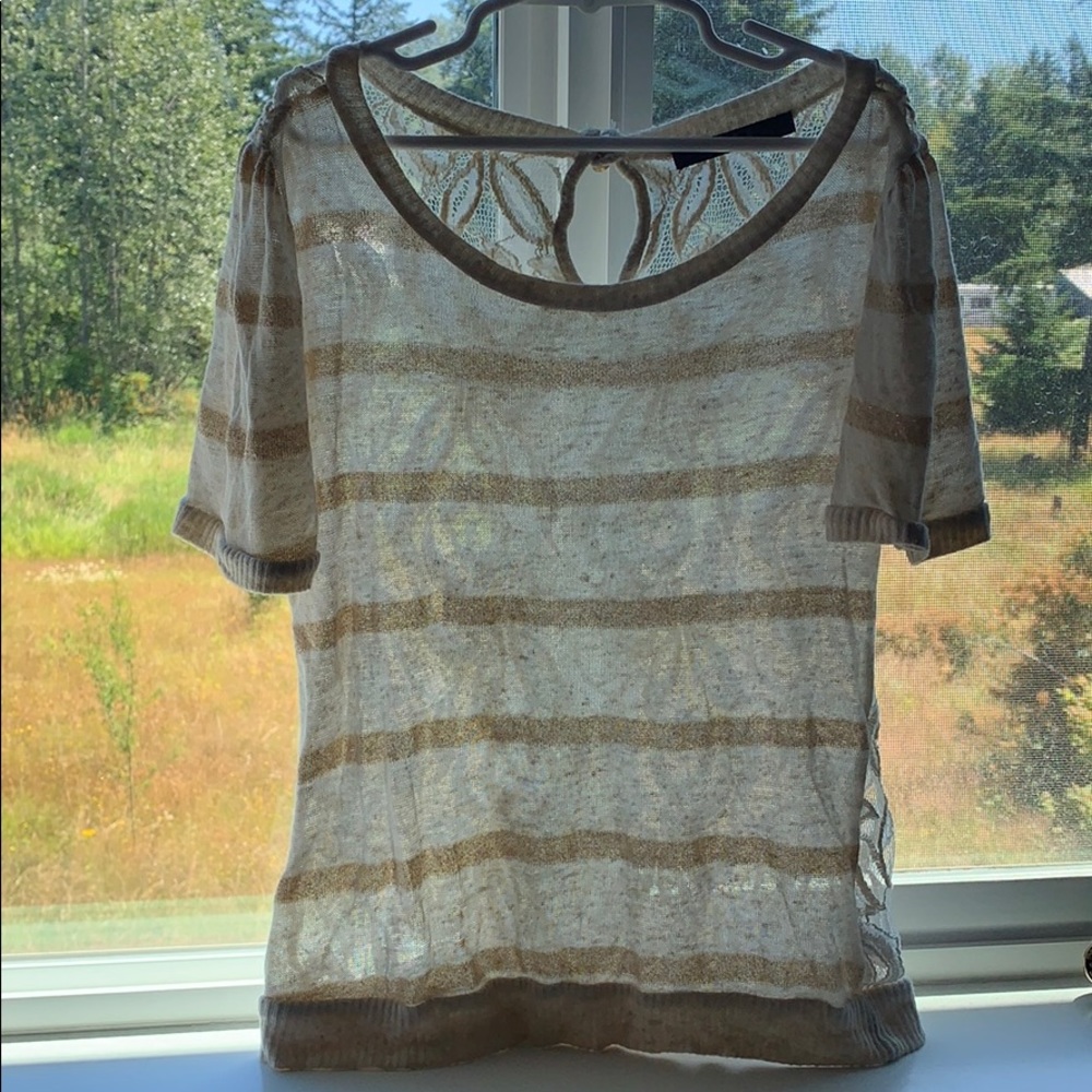Size small Papaya top with lace back